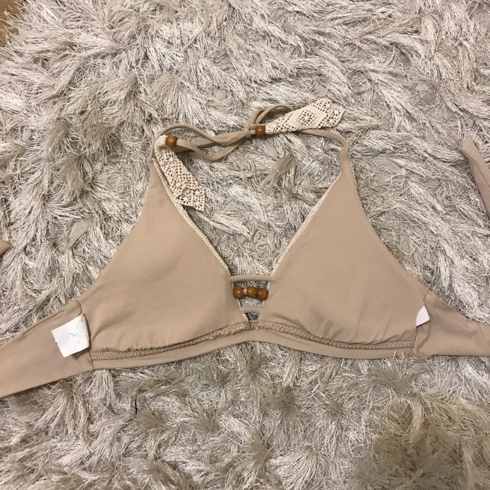 Becca Rebecca Virtue Nude Crochet Boho Bikini Top - Picture 7 of 8